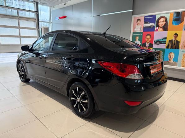 Hyundai Solaris I с пробегом 2013 года, цена 839 000 рублей, 162000 км, седан, Автокод Объявления