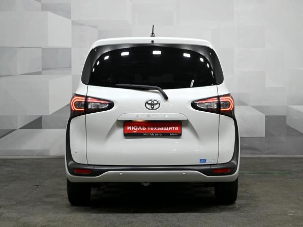 Toyota Sienta II Рестайлинг с пробегом 2018 года, цена 1 550 000 рублей, 100500 км, минивэн, Автокод Объявления