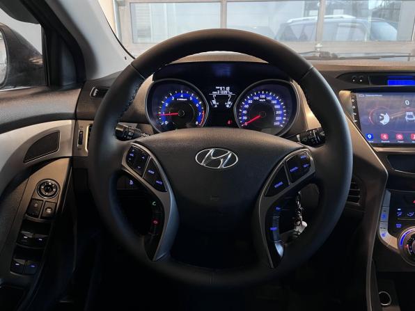 Hyundai Elantra V (MD) с пробегом 2012 года, цена 633 000 рублей, 313391 км, седан, Автокод Объявления