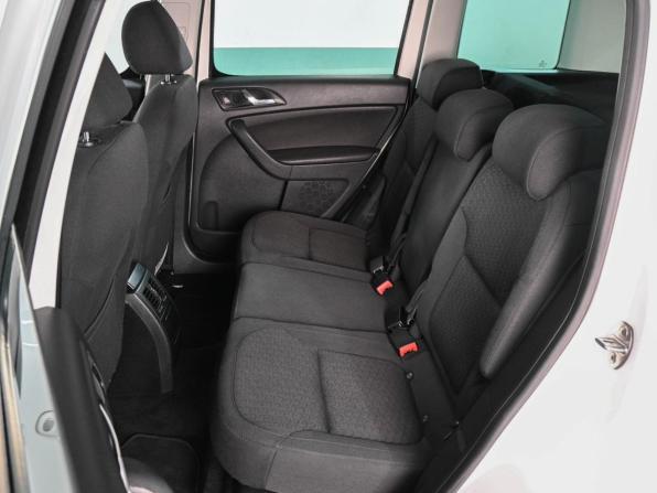 Skoda Yeti I Рестайлинг с пробегом 2014 года, цена 1 529 000 рублей, 149567 км, внедорожник, Автокод Объявления