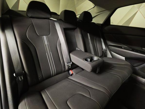 Hyundai Elantra VII (CN7) с пробегом 2022 года, цена 2 065 000 рублей, 92560 км, седан, Автокод Объявления