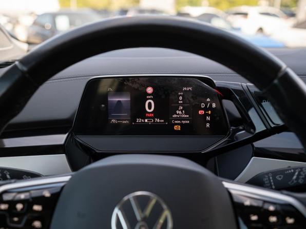 Volkswagen ID.6 с пробегом 2022 года, цена 3 699 000 рублей, 57205 км, внедорожник, Автокод Объявления