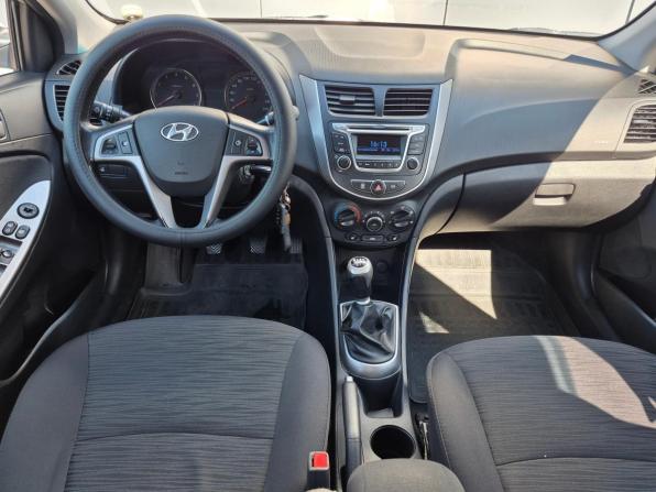 Hyundai Solaris I Рестайлинг с пробегом 2015 года, цена 954 000 рублей, 130355 км, седан, Автокод Объявления