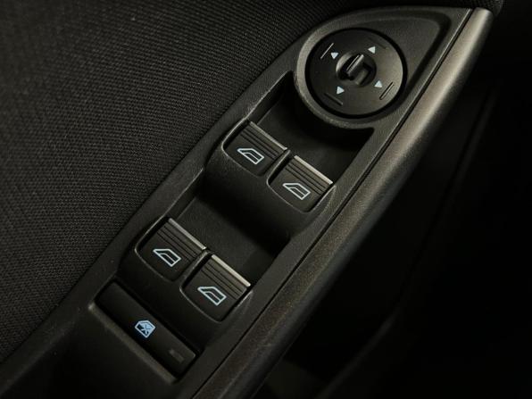 Ford Focus III Рестайлинг с пробегом 2017 года, цена 955 000 рублей, 168078 км, хэтчбек, Автокод Объявления