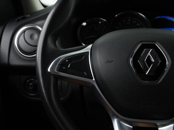 Renault Sandero II Рестайлинг с пробегом 2018 года, цена 1 199 444 рубля, 71534 км, хэтчбек, Автокод Объявления
