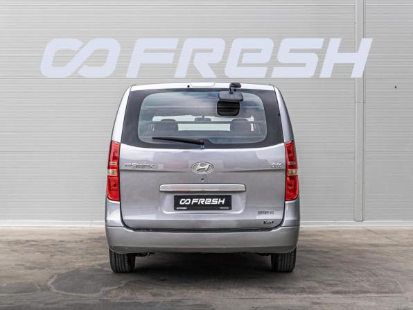 Hyundai Grand Starex I с пробегом 2011 года, цена 1 900 000 рублей, 366958 км, минивэн, Автокод Объявления