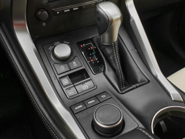 Lexus NX I с пробегом 2015 года, цена 2 855 000 рублей, 114296 км, внедорожник, Автокод Объявления