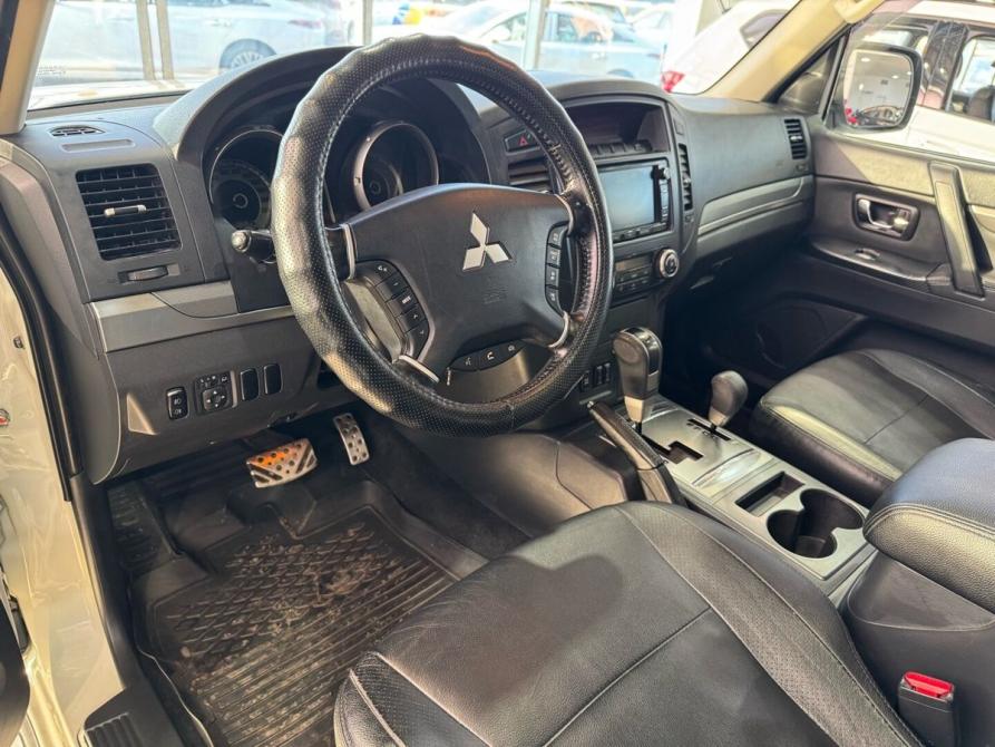 Mitsubishi Pajero IV Рестайлинг 1 Москва  - изображение 11