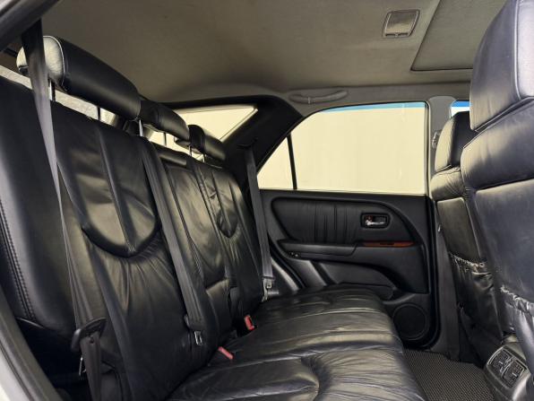 Lexus RX I с пробегом 2001 года, цена 900 000 рублей, 147044 км, внедорожник, Автокод Объявления