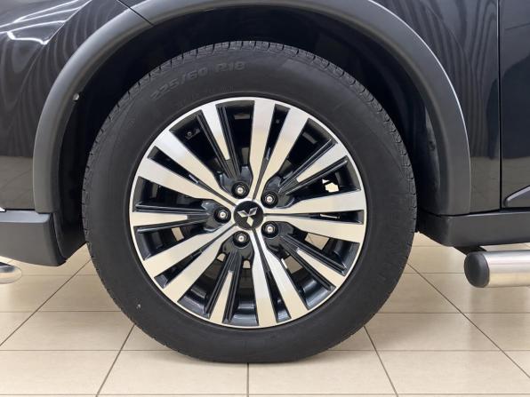 Mitsubishi Outlander III Рестайлинг 3 с пробегом 2019 года, цена 2 350 000 рублей, 147094 км, внедорожник, Автокод Объявления