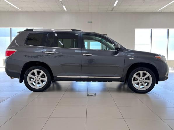 Toyota Highlander II (XU40) Рестайлинг с пробегом 2010 года, цена 2 190 000 рублей, 102444 км, внедорожник, Автокод Объявления