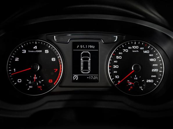 Audi Q3 I (8U) Рестайлинг с пробегом 2015 года, цена 1 955 000 рублей, 110000 км, внедорожник, Автокод Объявления