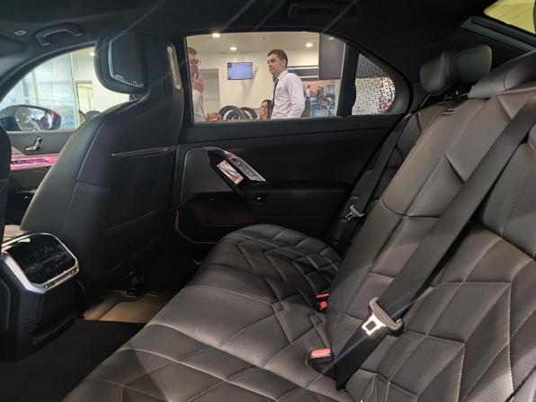 BMW 7 серии VII (G70) с пробегом 2023 года, цена 10 700 000 рублей, 45973 км, седан, Автокод Объявления