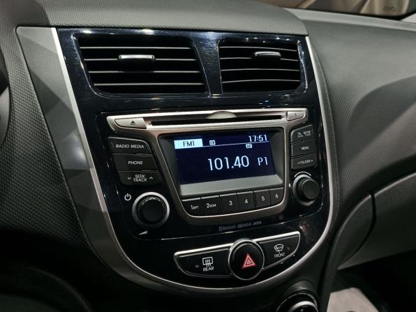 Hyundai Solaris I Рестайлинг с пробегом 2015 года, цена 1 250 000 рублей, 102358 км, седан, Автокод Объявления