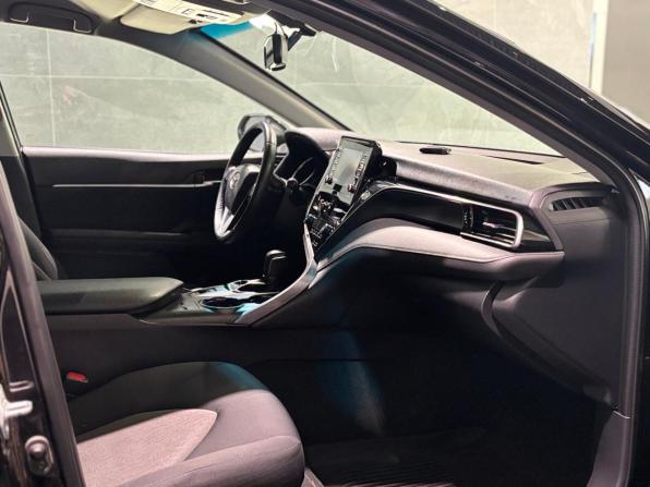 Toyota Camry VIII (XV70) Рестайлинг с пробегом 2022 года, цена 2 730 000 рублей, 115715 км, седан, Автокод Объявления