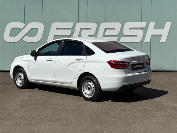 Lada (ВАЗ) Vesta I с пробегом 2018 года, цена 979 000 рублей, 105569 км, седан, Автокод Объявления