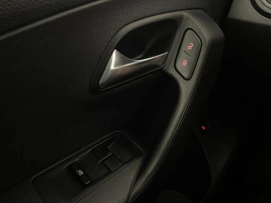 Volkswagen Polo V Рестайлинг Псков  - изображение 16