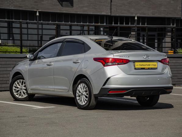 Hyundai Solaris II Рестайлинг с пробегом 2020 года, цена 1 605 000 рублей, 102000 км, седан, Автокод Объявления