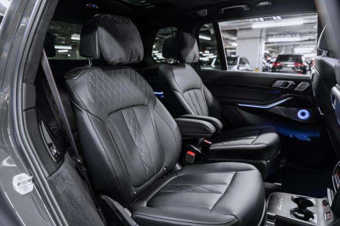 Новый BMW X7 I (G07) Рестайлинг 2025 года, цена 16 450 000 рублей, внедорожник, Автокод Объявления