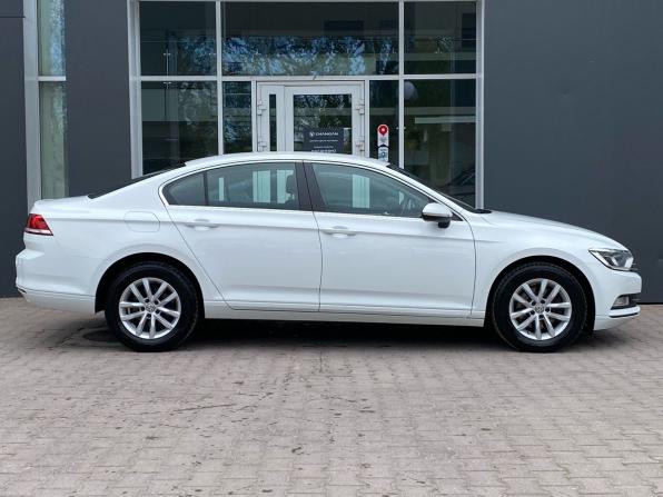 Volkswagen Passat B8 с пробегом 2019 года, цена 1 959 000 рублей, 143847 км, седан, Автокод Объявления