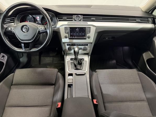 Volkswagen Passat B8 с пробегом 2016 года, цена 1 399 000 рублей, 210578 км, седан, Автокод Объявления