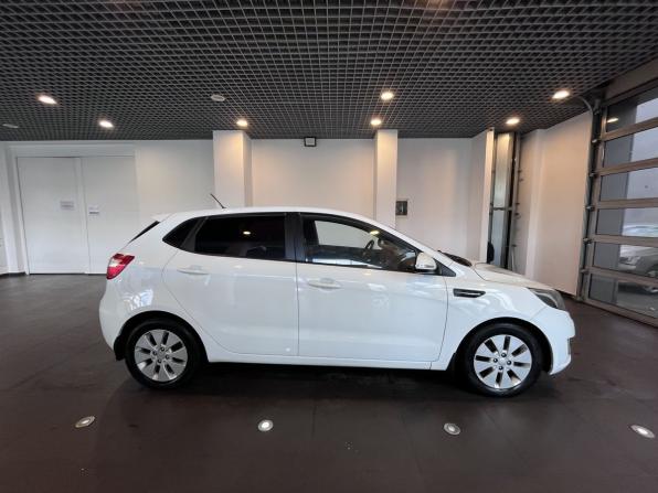 Kia Rio III с пробегом 2014 года, цена 1 085 000 рублей, 131916 км, хэтчбек, Автокод Объявления