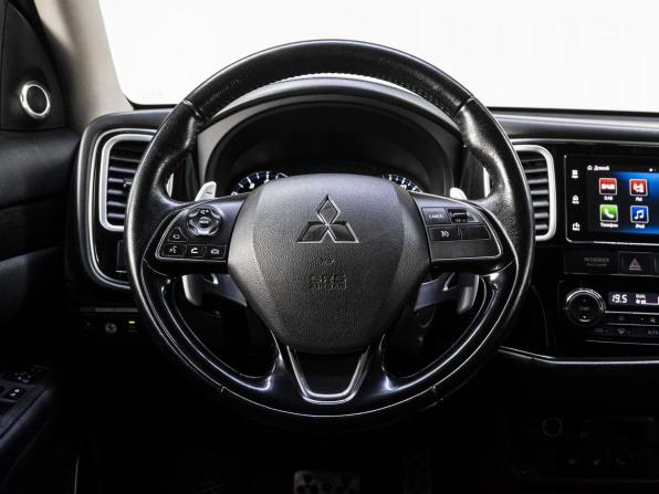 Mitsubishi Outlander III Рестайлинг 2 с пробегом 2017 года, цена 1 879 000 рублей, 267341 км, внедорожник, Автокод Объявления