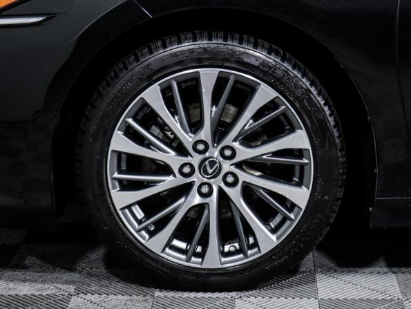 Lexus ES VII с пробегом 2020 года, цена 3 750 000 рублей, 53130 км, седан, Автокод Объявления