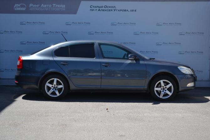 Skoda Octavia II (A5) Рестайлинг с пробегом 2011 года, цена 800 000 рублей, 240833 км, лифтбек, Автокод Объявления