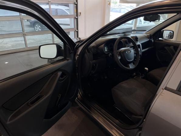 Lada (ВАЗ) Granta I с пробегом 2017 года, цена 412 000 рублей, 141577 км, седан, Автокод Объявления