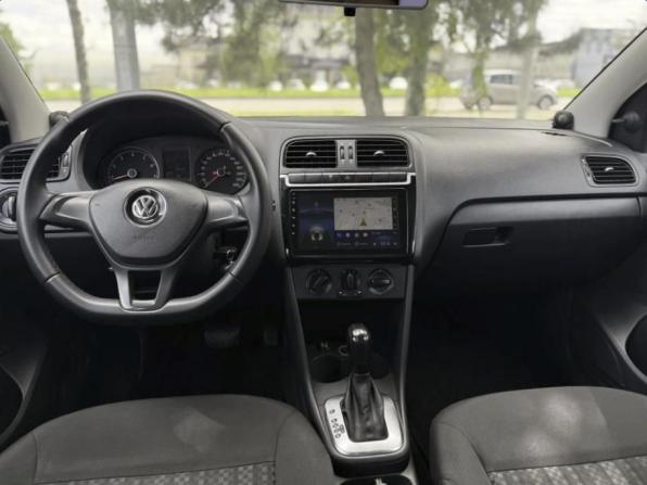 Volkswagen Polo V Рестайлинг с пробегом 2016 года, цена 930 000 рублей, 240188 км, седан, Автокод Объявления