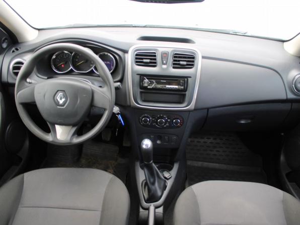 Renault Logan II с пробегом 2018 года, цена 749 000 рублей, 93521 км, седан, Автокод Объявления