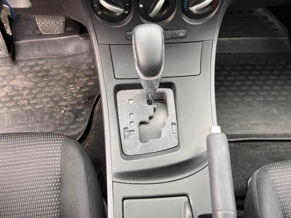 Mazda 3 II (BL) Рестайлинг с пробегом 2012 года, цена 839 000 рублей, 222182 км, седан, Автокод Объявления