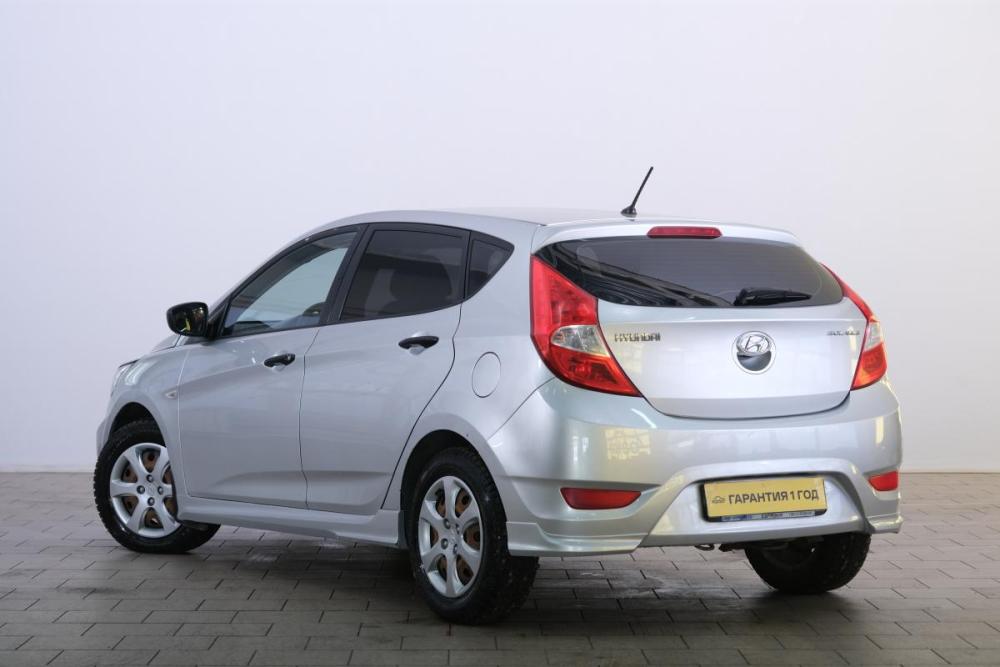Hyundai Solaris I Омск  - изображение 5