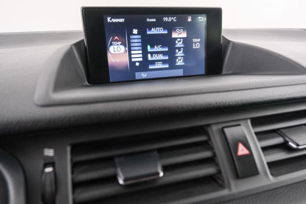 Lexus CT I Рестайлинг 2 Красноярск  - изображение 16