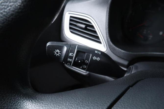 Hyundai Solaris II с пробегом 2019 года, цена 1 359 000 рублей, 139000 км, седан, Автокод Объявления