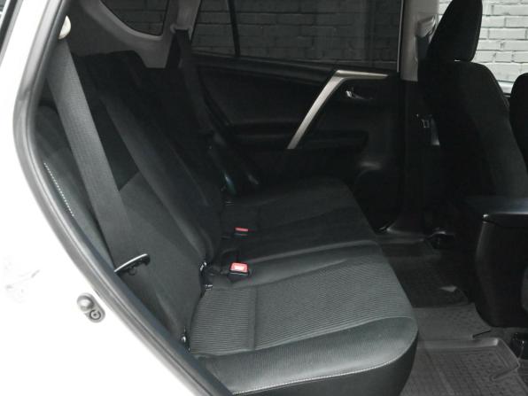 Toyota RAV4 IV (XA40) с пробегом 2015 года, цена 2 320 000 рублей, 98241 км, внедорожник, Автокод Объявления