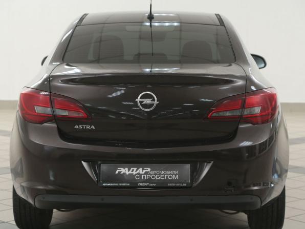 Opel Astra J Рестайлинг с пробегом 2014 года, цена 577 000 рублей, 144000 км, седан, Автокод Объявления