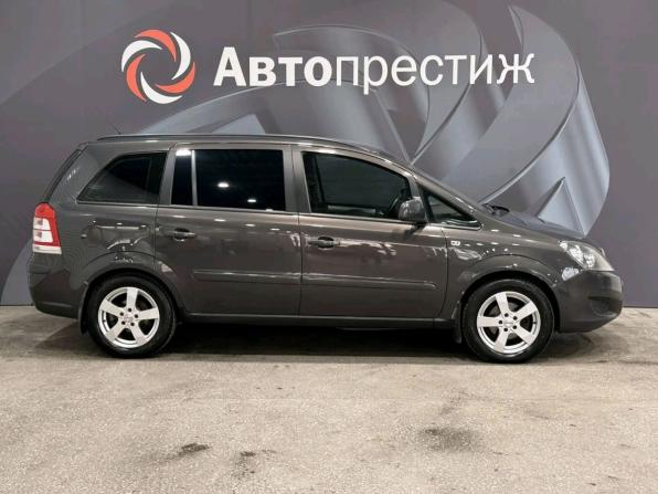 Opel Zafira B Рестайлинг с пробегом 2013 года, цена 680 000 рублей, 205190 км, компактвэн, Автокод Объявления