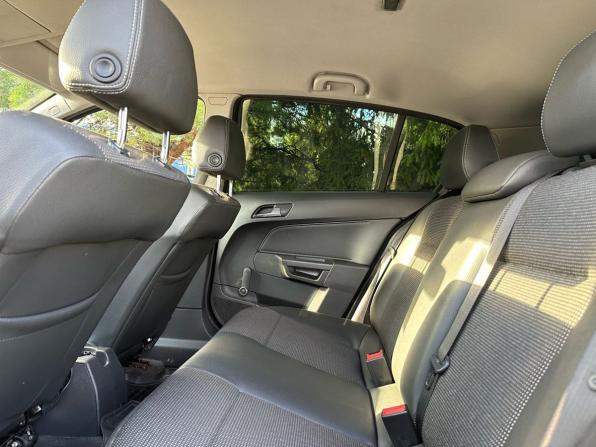 Opel Astra H Рестайлинг с пробегом 2008 года, цена 320 000 рублей, 246093 км, хэтчбек, Автокод Объявления