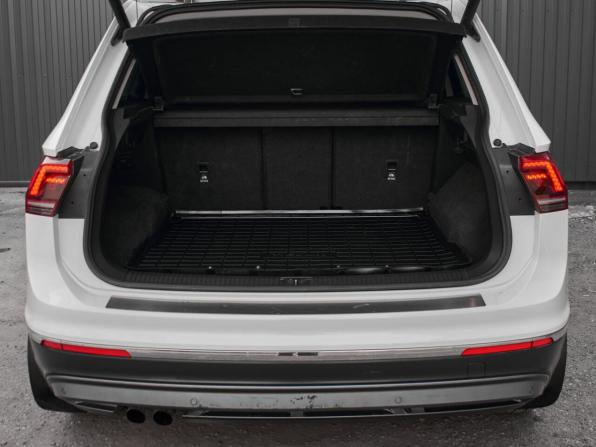 Volkswagen Tiguan II с пробегом 2018 года, цена 1 800 000 рублей, 135752 км, внедорожник, Автокод Объявления