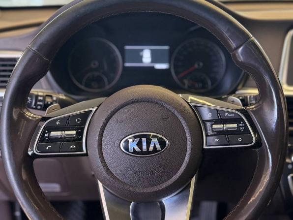 Kia Optima IV Рестайлинг с пробегом 2019 года, цена 1 691 018 рублей, 197133 км, седан, Автокод Объявления