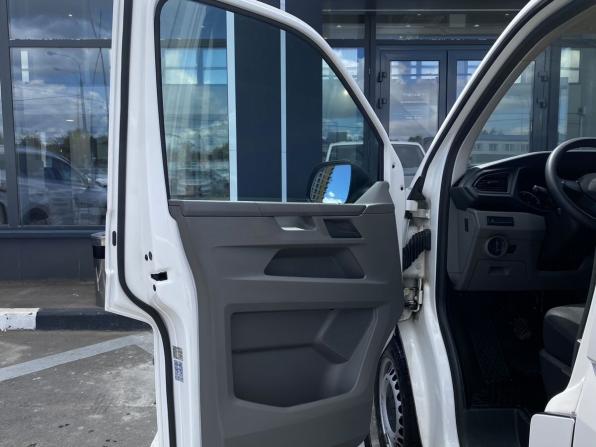 Volkswagen Transporter T6 Рестайлинг с пробегом 2021 года, цена 3 470 000 рублей, 113038 км, фургон, Автокод Объявления