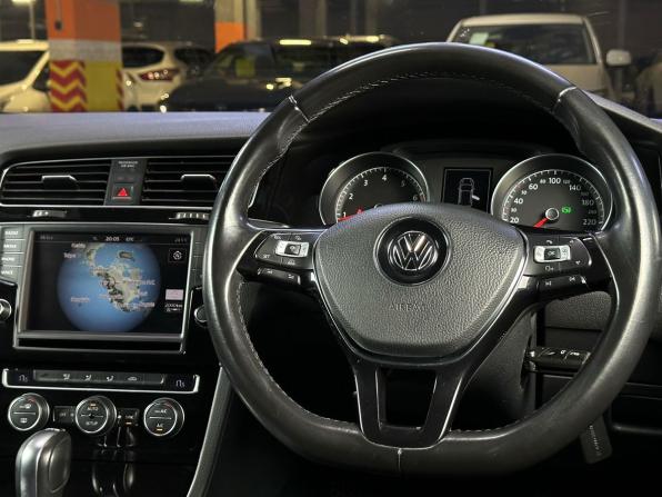Volkswagen Golf VII с пробегом 2014 года, цена 1 350 000 рублей, 114967 км, хэтчбек, Автокод Объявления