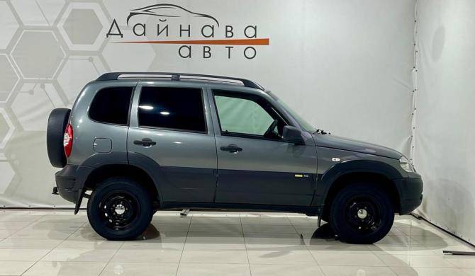 Chevrolet Niva I Рестайлинг с пробегом 2018 года, цена 670 000 рублей, 129000 км, внедорожник, Автокод Объявления
