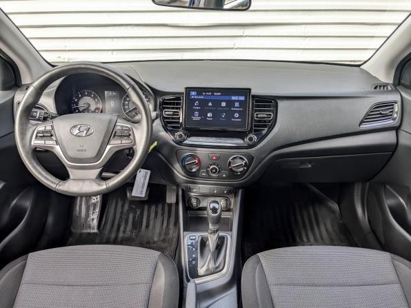 Hyundai Solaris II Рестайлинг с пробегом 2022 года, цена 1 600 000 рублей, 45136 км, седан, Автокод Объявления