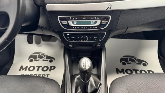 Renault Fluence I с пробегом 2012 года, цена 700 000 рублей, 123318 км, седан, Автокод Объявления