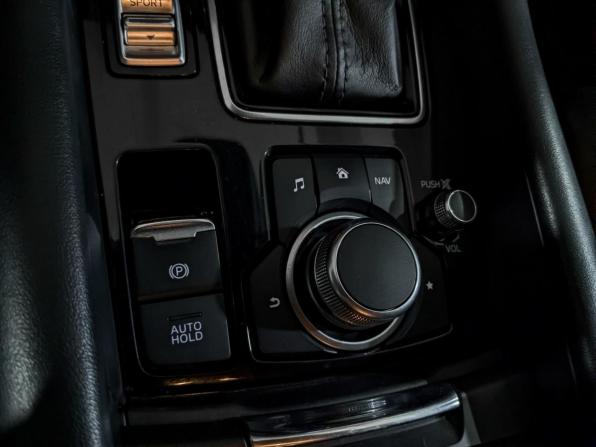 Mazda 6 III (GJ) Рестайлинг 2 с пробегом 2019 года, цена 1 899 000 рублей, 184550 км, седан, Автокод Объявления