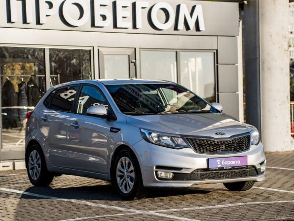 Kia Rio III Рестайлинг с пробегом 2016 года, цена 985 000 рублей, 162590 км, хэтчбек, Автокод Объявления