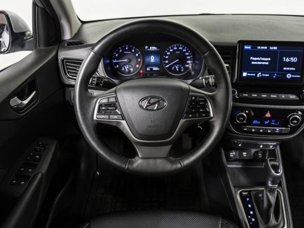 Hyundai Solaris II Рестайлинг с пробегом 2021 года, цена 1 998 000 рублей, 38366 км, седан, Автокод Объявления